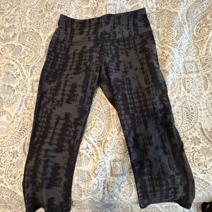 DSG capri leggings